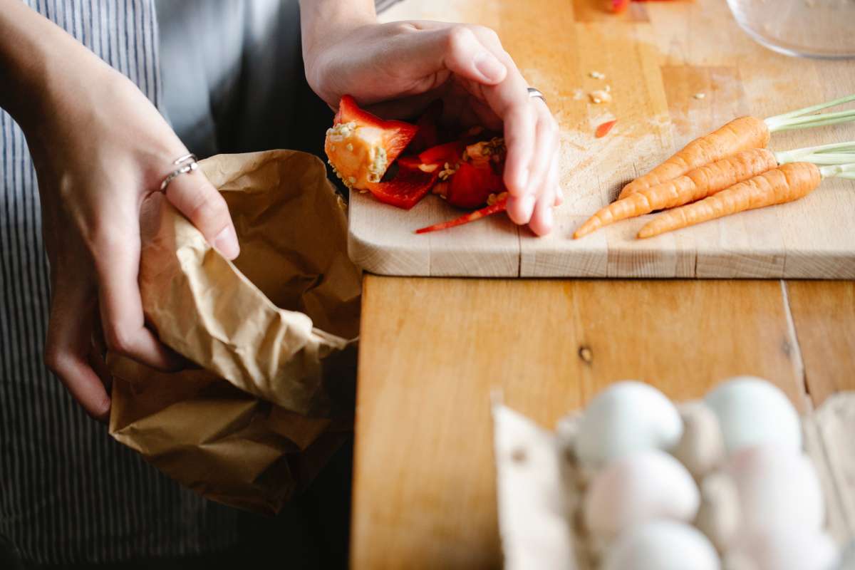 how to reduce food waste in the kitchen