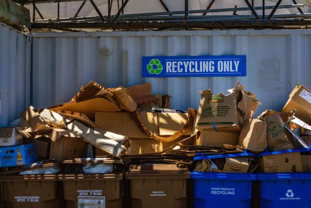the benefits of community recycling programs (3)